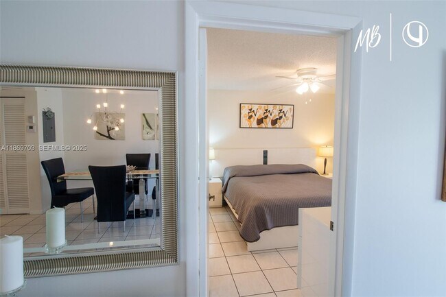 Building Photo - 17801 N Bay Rd