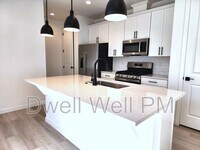 Building Photo - 12267 W Endsley Ln