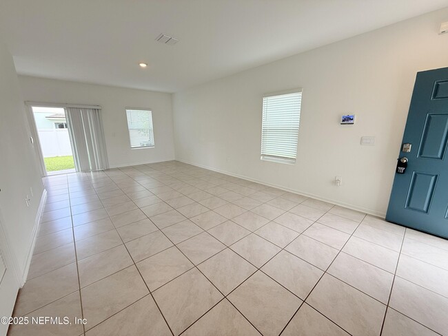 Building Photo - 418 Talulla Trl