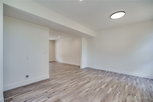 Building Photo - 4253 Pleasant View Ave