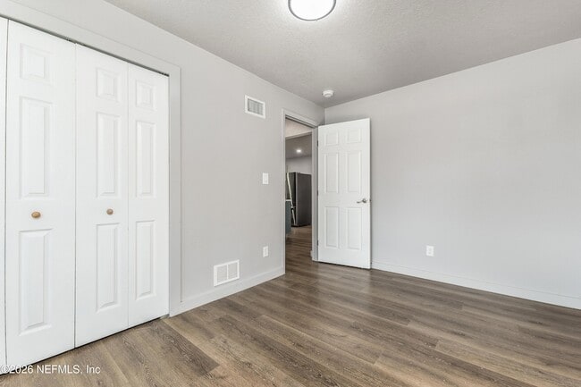 Building Photo - 231 E 16th St