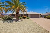 Building Photo - 17615 N Whispering Oaks Dr