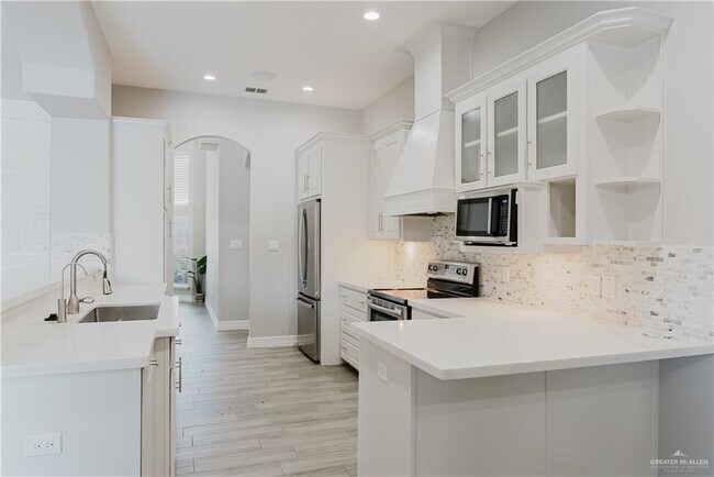 Building Photo - 18 N 23rd St