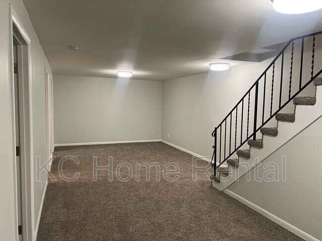 Building Photo - 506 Santa Fe St