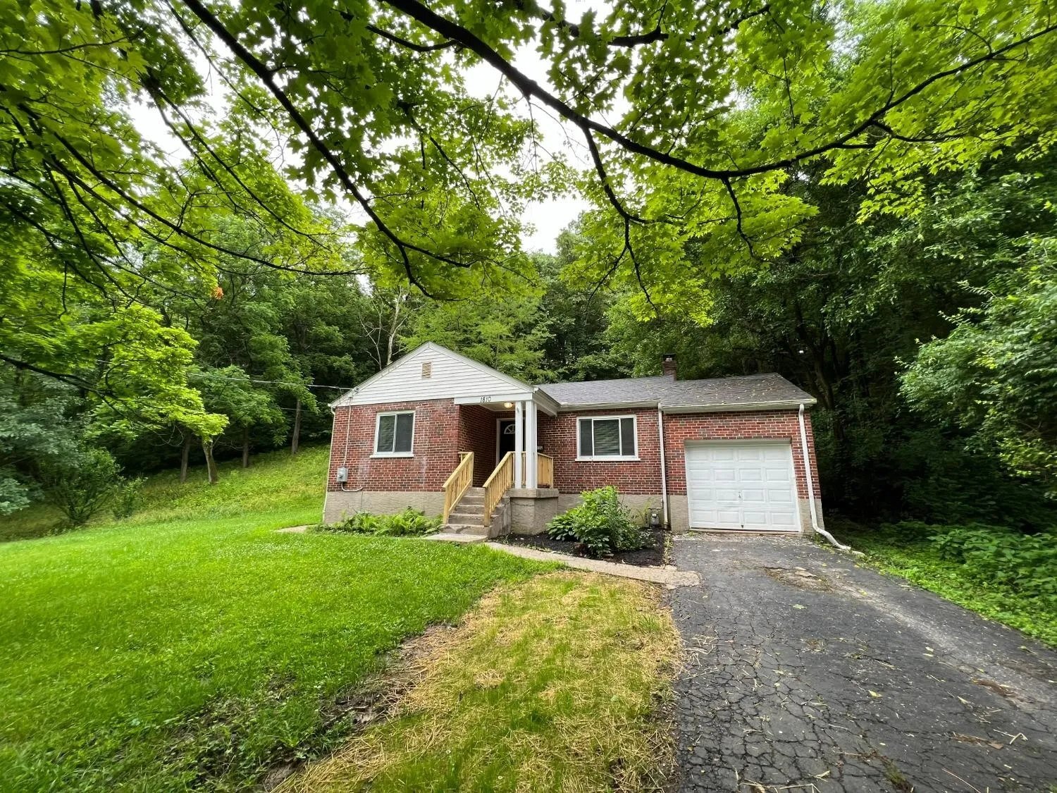 Building Photo - 1810 Quebec Rd