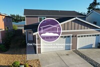 Building Photo - 3 Bed 2.5 Bath - Modern Townhome - Hillcre...