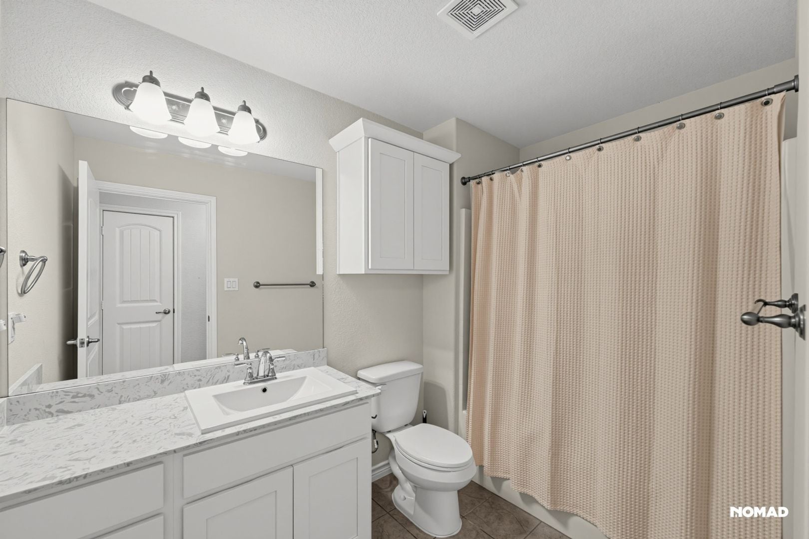 Building Photo - 205 Shady Oaks Dr
