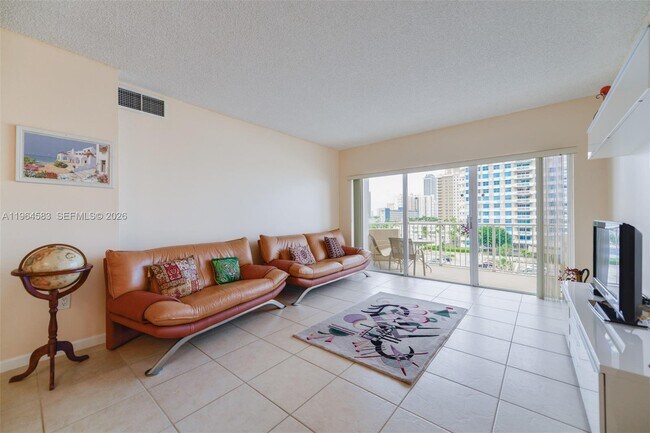 Building Photo - 1980 S Ocean Dr