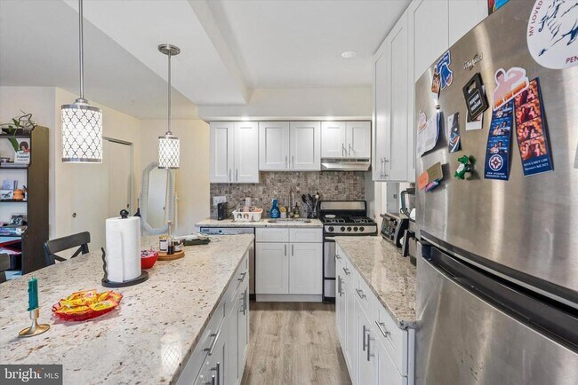 Building Photo - 2101 Chestnut St