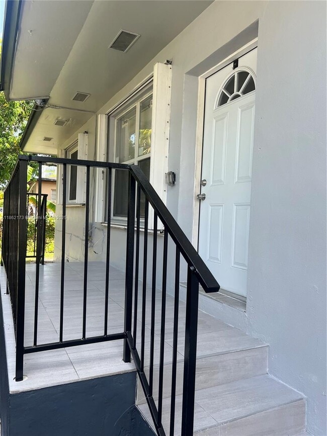 Building Photo - 1442 NW 38th St