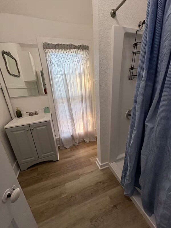 Building Photo - 1016 NE Quincy St