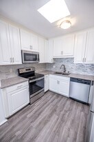Building Photo - 1737 Glendon Ave