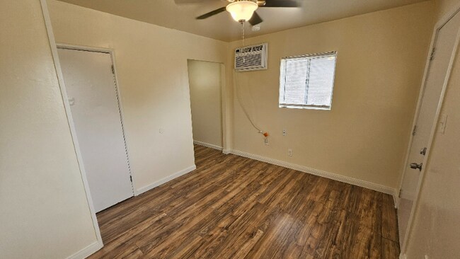 Building Photo - 13455 Filmore St