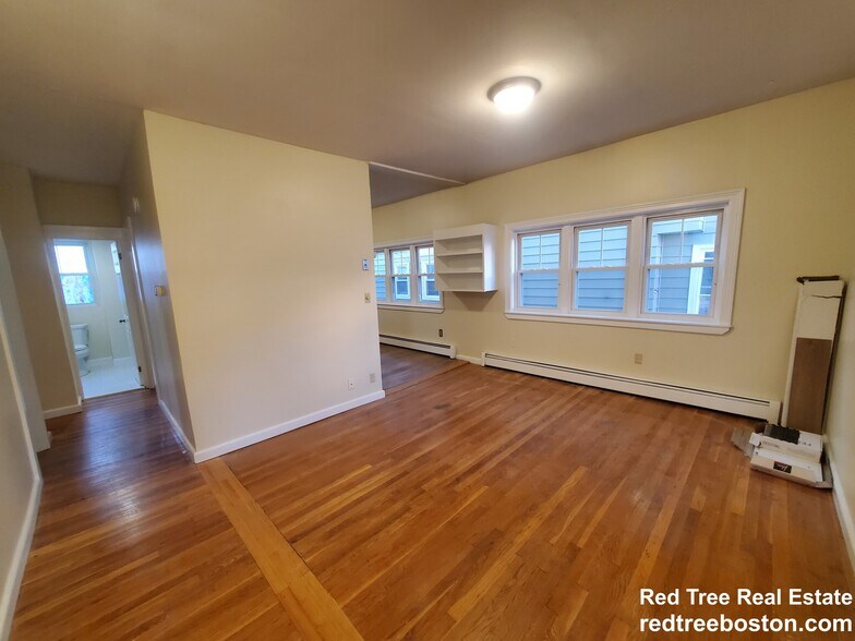 Building Photo - 71 Winchester St