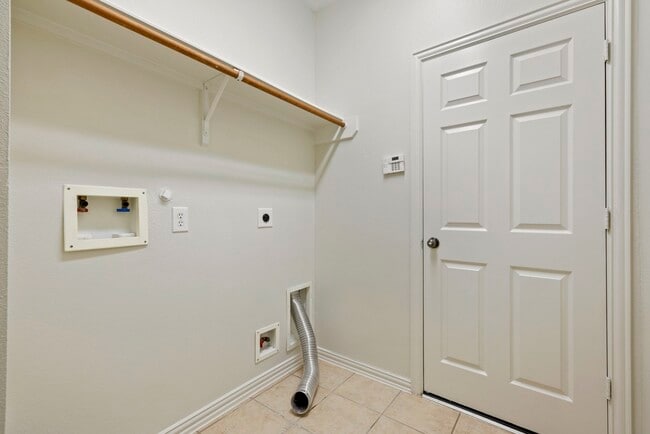 Building Photo - 28018 Wind Hawk Dr