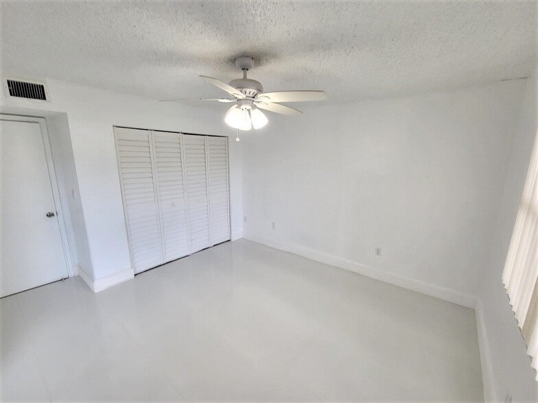 Building Photo - 8520 SW 212th St