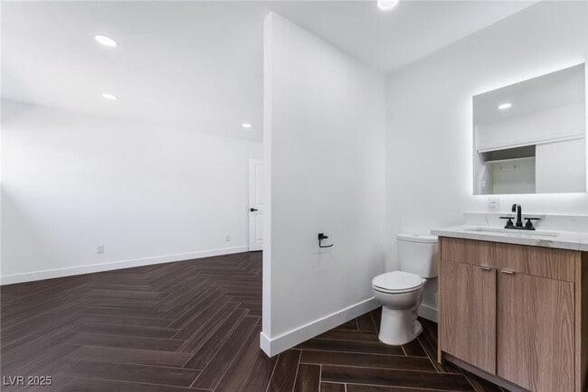 Building Photo - 569 Canosa Ave