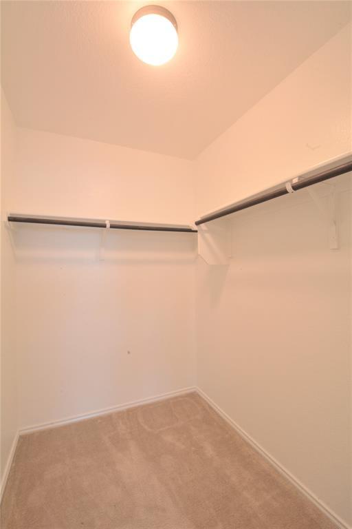 Building Photo - 13915 Osmarea Dr