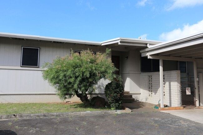 Building Photo - Aiea  - 4 Bedroom/2 Bath/1 Prkg - $2,800