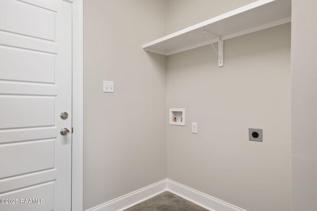 Building Photo - 104 Canvasback Dr