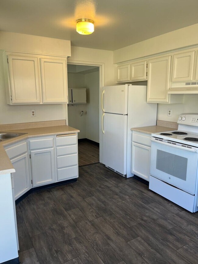 Building Photo - 511-513 Plum St