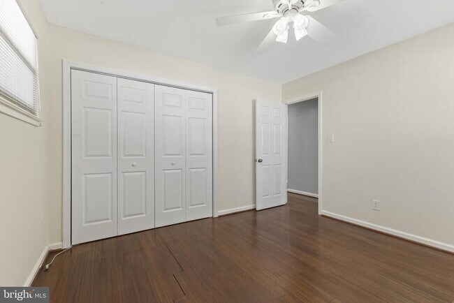 Building Photo - 5412 Nutting Dr