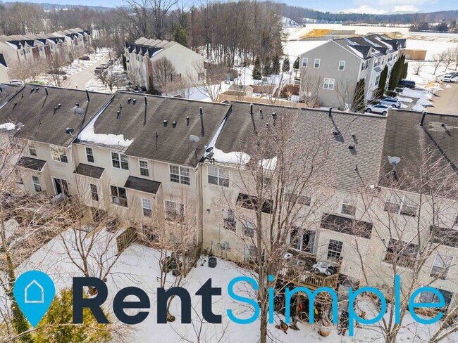 Building Photo - 983 Longview Ln