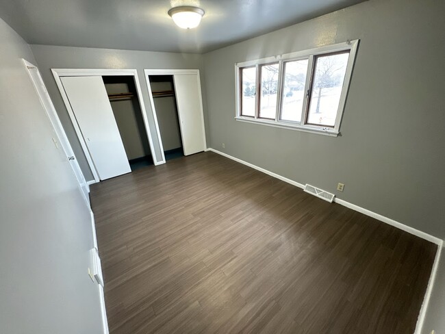 Front Bedroom - 10627 W Wabash Ave