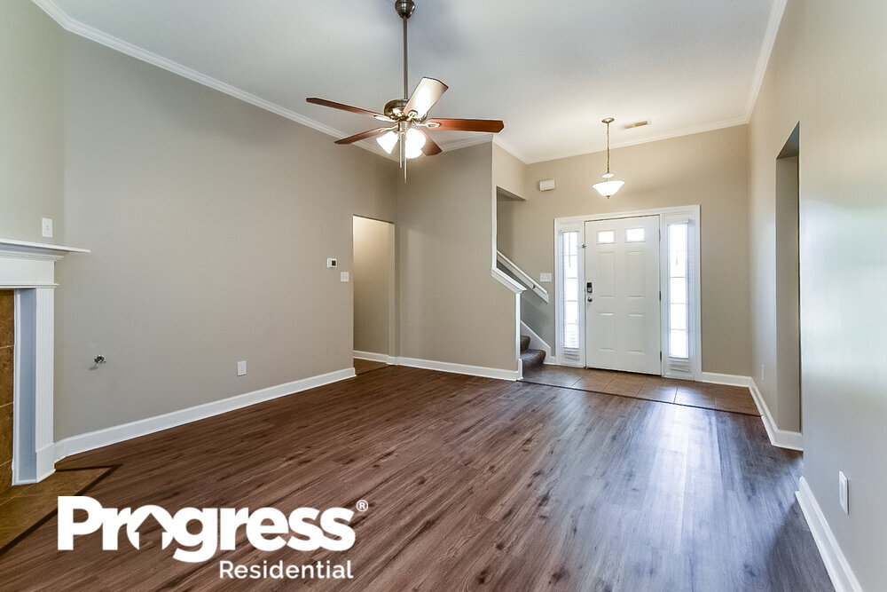 Building Photo - 6304 Kingsview Dr
