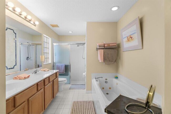 Building Photo - 5260 Grande Palm Cir