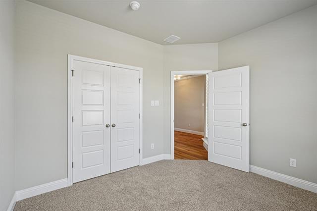 Building Photo - 222 Cheyenne Trail