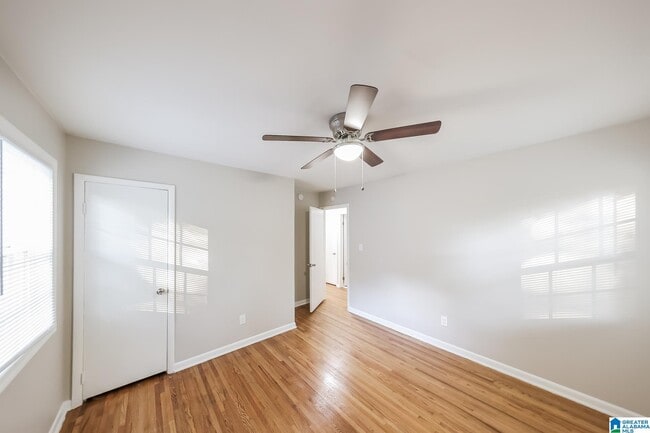 Building Photo - 1009 12th St