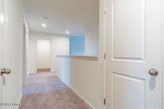 Building Photo - 1900 Cherry Glen Dr