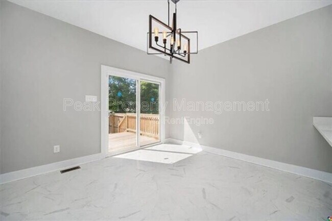 Building Photo - 1203 N 19th St