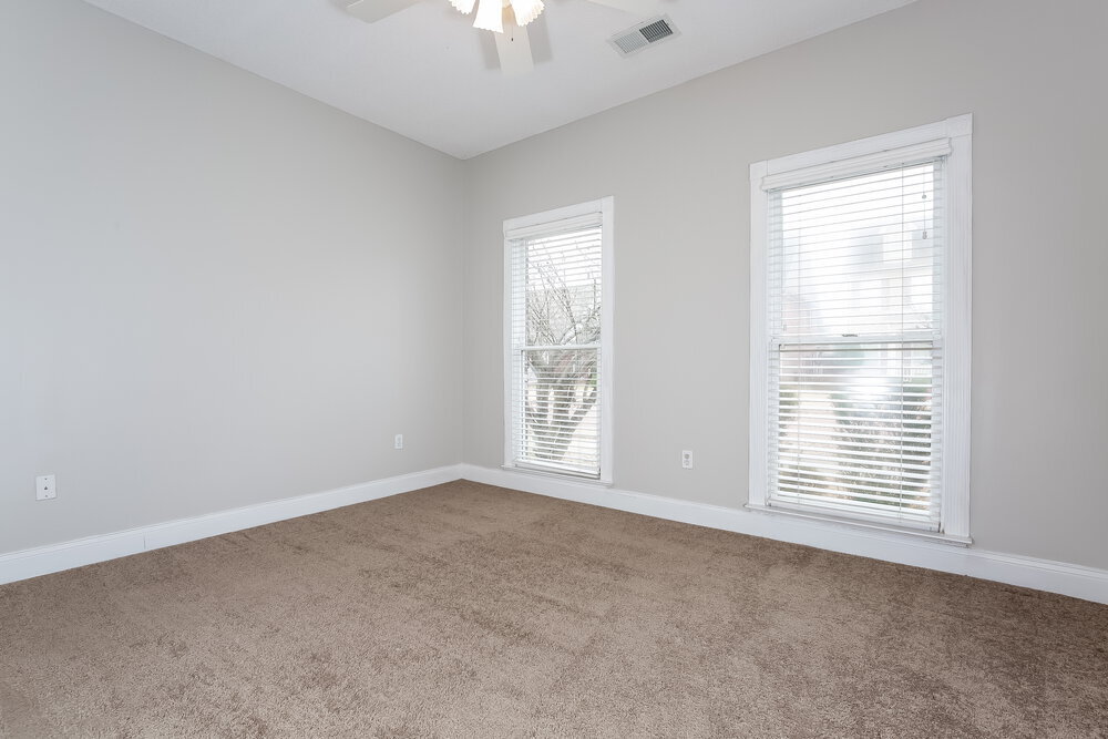 Building Photo - 4797 Stone Cross Dr