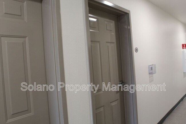 Building Photo - 2401 Broadway St