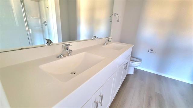 Building Photo - 418 Wydown Dr