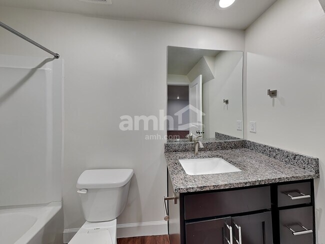 Building Photo - 5924 Verdigris Dr