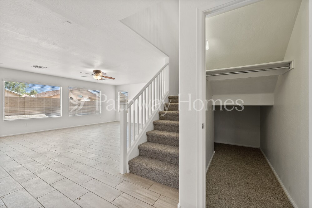 Building Photo - 41166 W Sanders Way