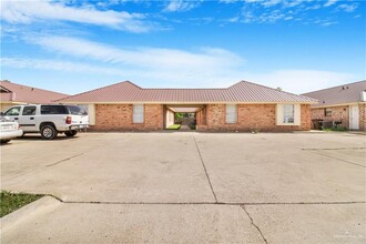 Building Photo - 9 Date Palm St