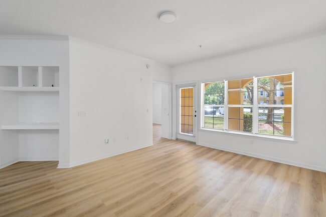 Building Photo - 3599 Conroy Rd