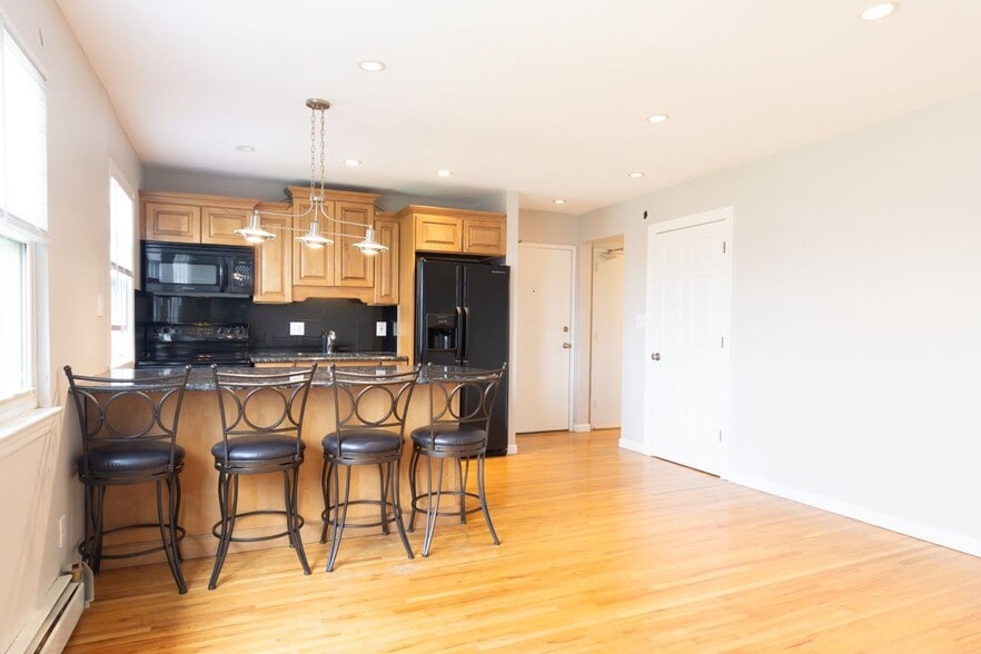 Building Photo - 300 Wilson Rd