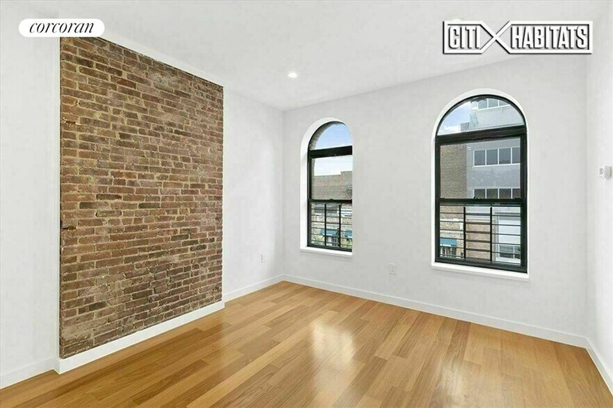 Building Photo - 420 E 138th St