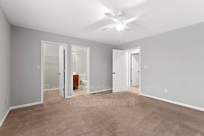 Building Photo - 136 Lowell Ct