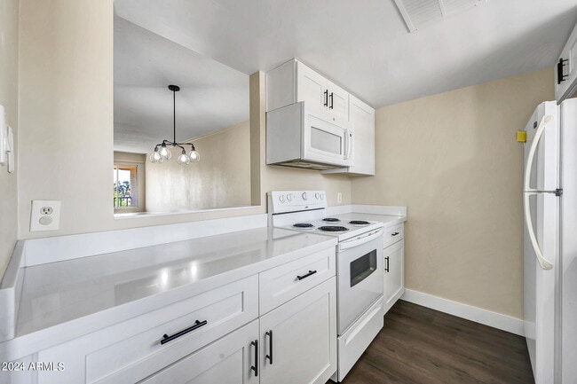 Building Photo - 4701 N 68th St