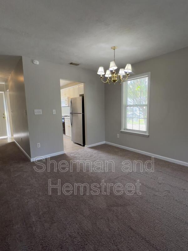 Building Photo - 852 Pawley Ct