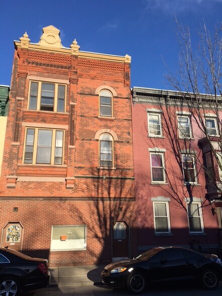 Building Photo - 108 4th St