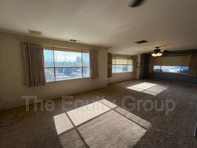 Building Photo - 228 W Teapot Dome Ave