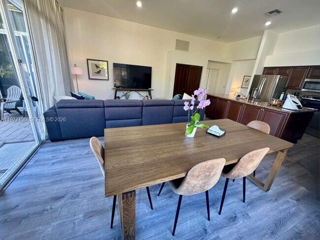 Building Photo - 2486 Bay Isle Dr