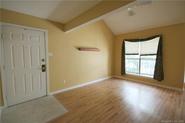 Building Photo - 285 Carriage Crossing Ln